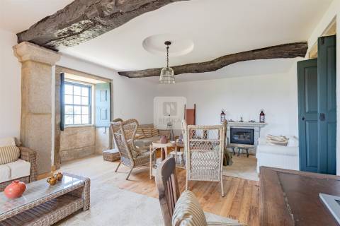 Moradia rústica T3 reabilitada em Viana do Castelo