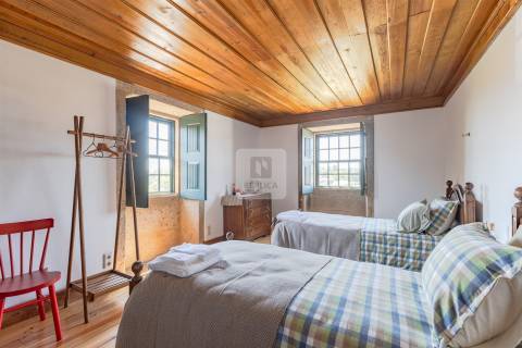 Moradia rústica T3 reabilitada em Viana do Castelo