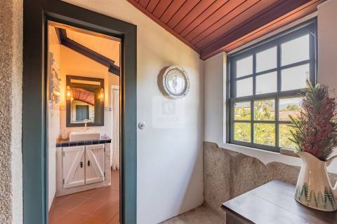 Moradia rústica T3 reabilitada em Viana do Castelo