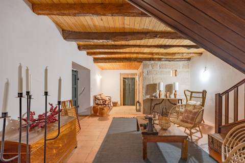 Moradia rústica T3 reabilitada em Viana do Castelo