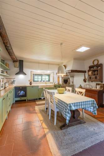 Moradia rústica T3 reabilitada em Viana do Castelo