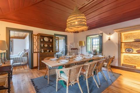 Moradia rústica T3 reabilitada em Viana do Castelo