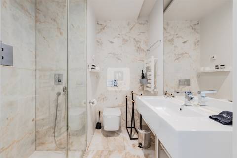 Apartamento T3 com Terraço e Vista Rio Douro | Cais do Cavaco