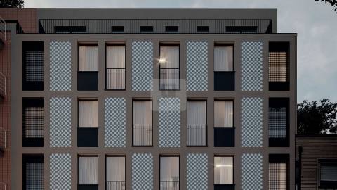 T2 no Luso Residence com Varanda e Arrumos - Porto