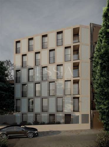 Apartamento T3 com Garagem e Arrumos no Luso Residence – Porto