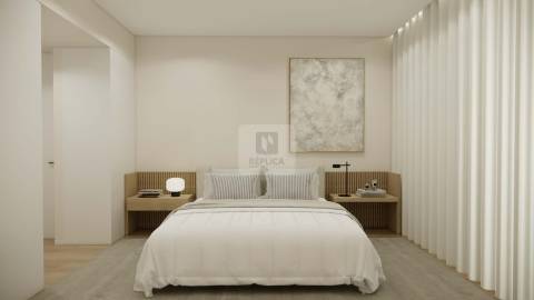 Apartamento T3 com Garagem e Arrumos no Marquês