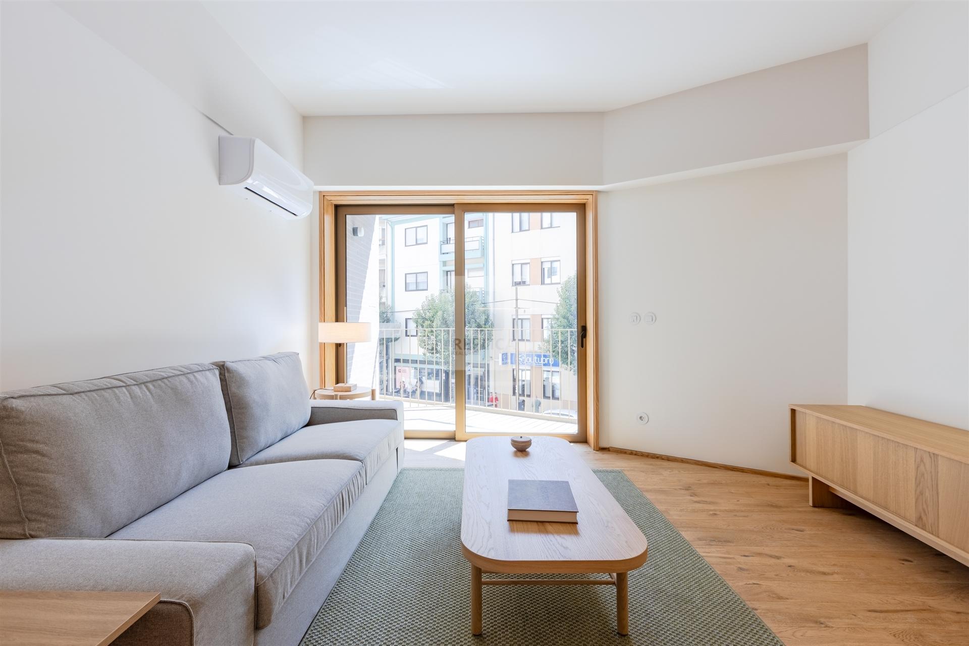 Apartamento T1 Mobilado e Equipado Próximo da Rotunda da Boavista – Porto