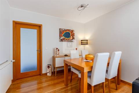 Penthouse T2 com Terraço e Vista Mar em Matosinhos Sul