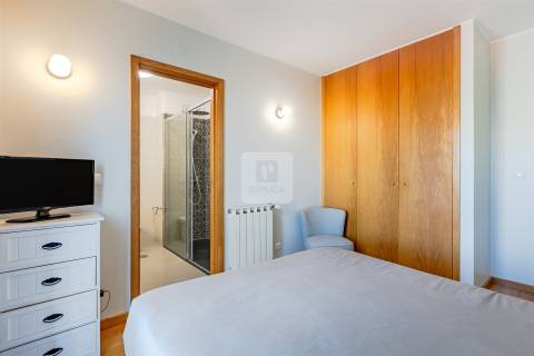 Penthouse T2 com Terraço e Vista Mar em Matosinhos Sul