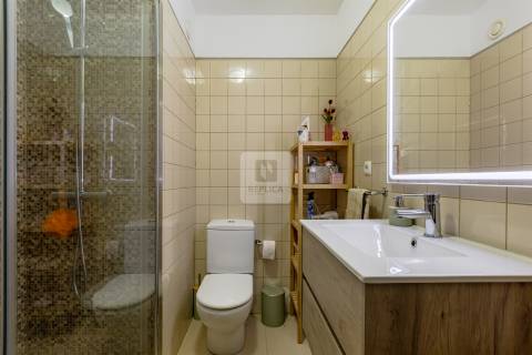 Penthouse T2 com Terraço e Vista Mar em Matosinhos Sul