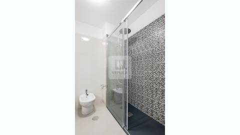 Penthouse T2 com Terraço e Vista Mar em Matosinhos Sul