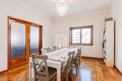 Apartamento T4 com Terraço 50m² na Rua Honório Lima Porto