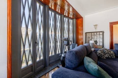 Apartamento T4 com Terraço 50m² na Rua Honório Lima Porto