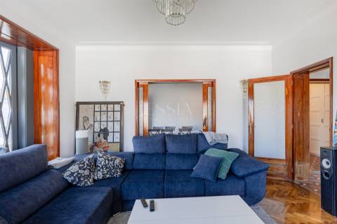 Apartamento T4 com Terraço 50m² na Rua Honório Lima Porto