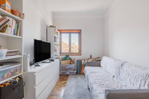 Apartamento T4 com Terraço 50m² na Rua Honório Lima Porto
