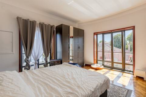 Apartamento T4 com Terraço 50m² na Rua Honório Lima Porto