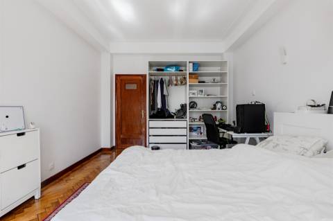 Apartamento T4 com Terraço 50m² na Rua Honório Lima Porto