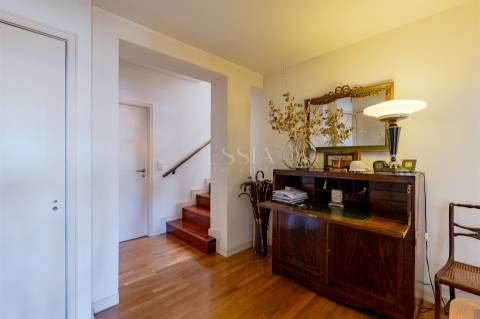 Apartamento T5 Duplex com 4 Frentes e Vistas para o Douro e Mar