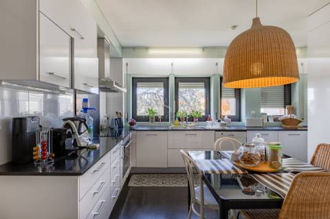 Apartamento T5 Duplex com 4 Frentes e Vistas para o Douro e Mar