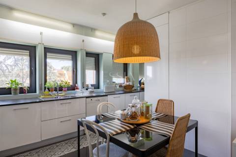 Apartamento T5 Duplex com 4 Frentes e Vistas para o Douro e Mar