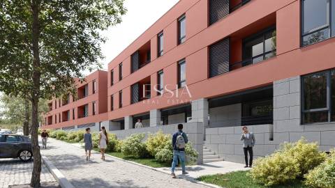 Apartamento T2 com Garagem no Ouro Valley