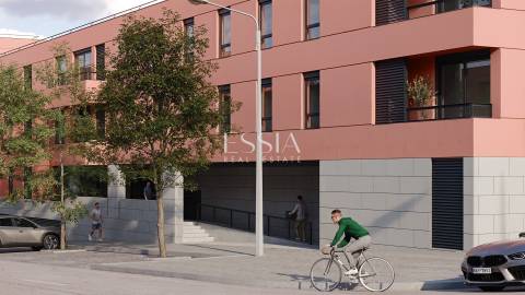 Apartamento T3 com Varanda e Garagem no Ouro Valley