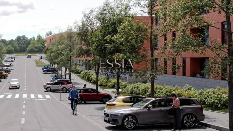 Apartamento T3 com Varanda e Garagem no Ouro Valley