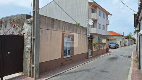 Terreno para construção em Vila Nova de Gaia