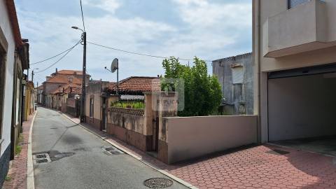 Terreno para construção em Vila Nova de Gaia