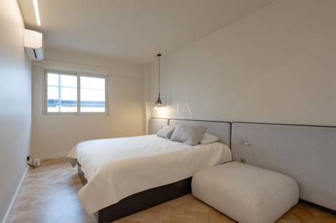 Apartamento T4 Remodelado no Centro do Porto