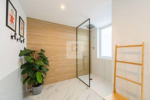 Moradia T4+1 com Jardim e Piscina perto do Parque da Cidade