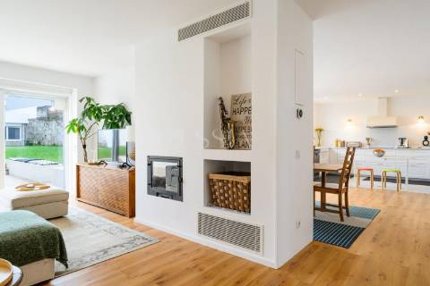 Moradia T4+1 com Jardim e Piscina perto do Parque da Cidade