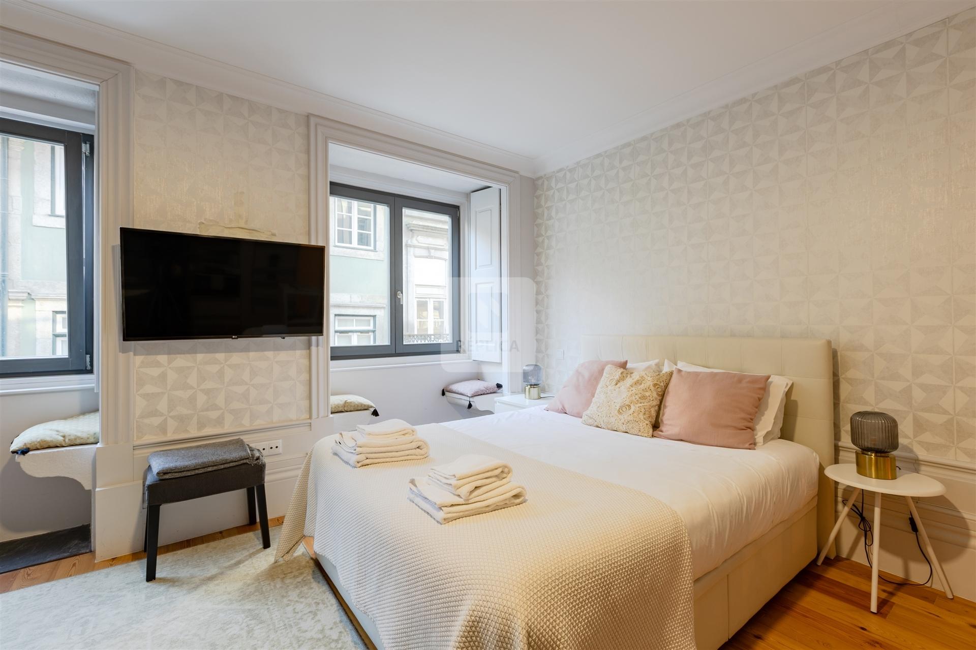 Apartamento T0 Mobilado no Palácio dos Príncipes em Cedofeita