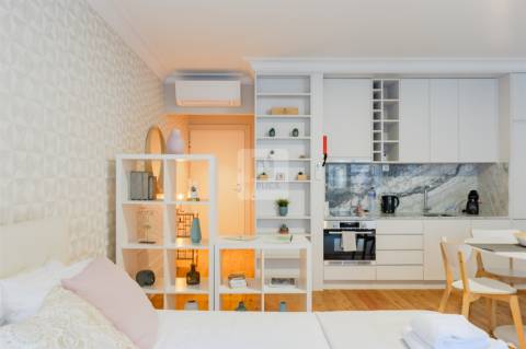 Apartamento T0 Mobilado no Palácio dos Príncipes em Cedofeita