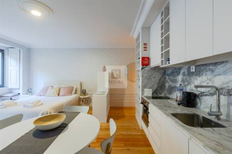 Apartamento T0 Mobilado no Palácio dos Príncipes em Cedofeita