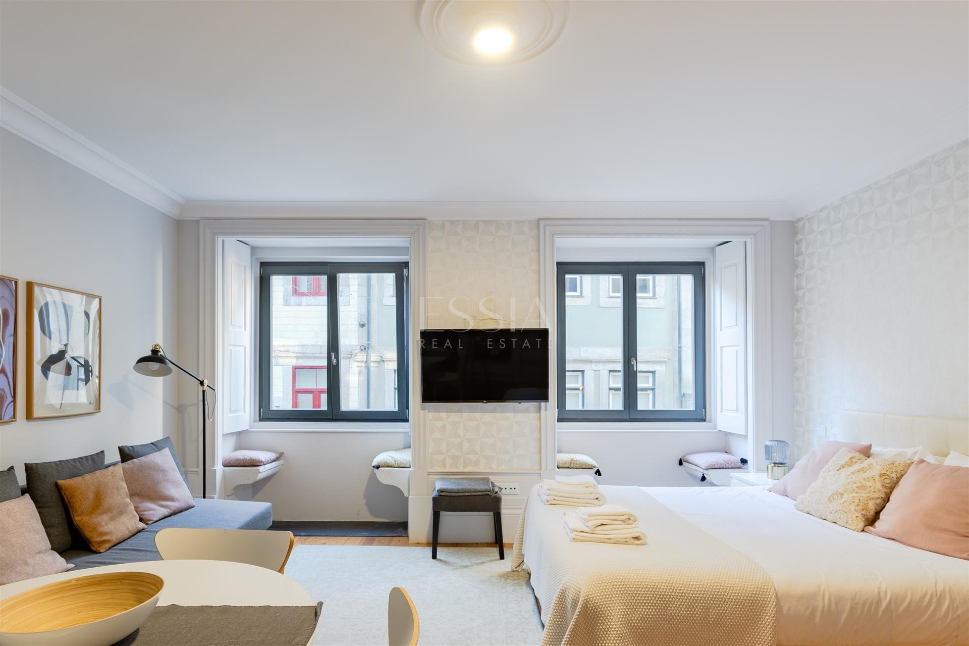 Apartamento T0 Mobilado no Palácio dos Príncipes em Cedofeita