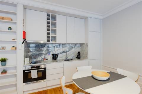 Apartamento T0 Mobilado no Palácio dos Príncipes em Cedofeita