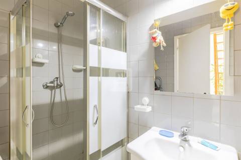 Prédio com Rentabilidade na Baixa do Porto, na Sé