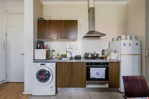 Prédio com Rentabilidade na Baixa do Porto, na Sé