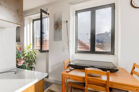 Prédio com Rentabilidade na Baixa do Porto, na Sé