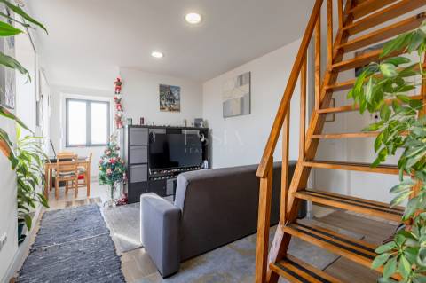 Prédio com Rentabilidade na Baixa do Porto, na Sé