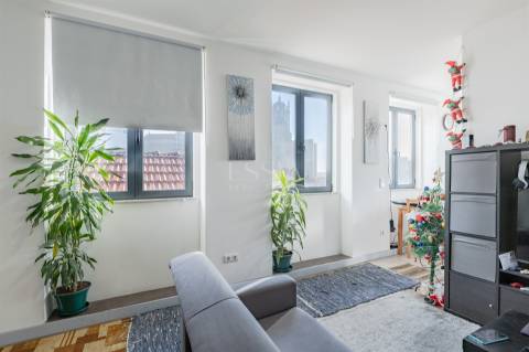 Prédio com Rentabilidade na Baixa do Porto, na Sé