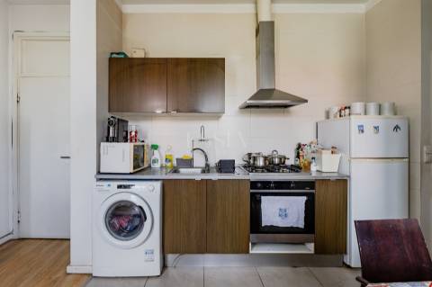 Prédio com Rentabilidade na Baixa do Porto, na Sé