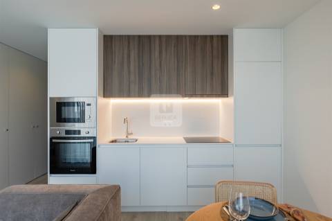 Apartamento T0+1 Mobilado para Arrendamento no Caulinos Residences