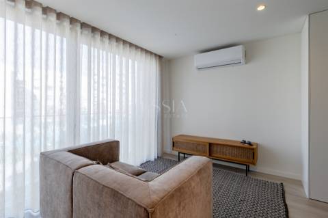 Apartamento T0+1 Mobilado para Arrendamento no Caulinos Residences