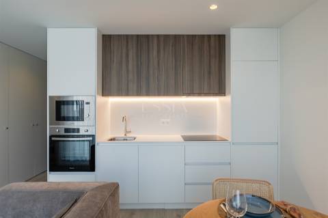 Apartamento T0+1 Mobilado para Arrendamento no Caulinos Residences