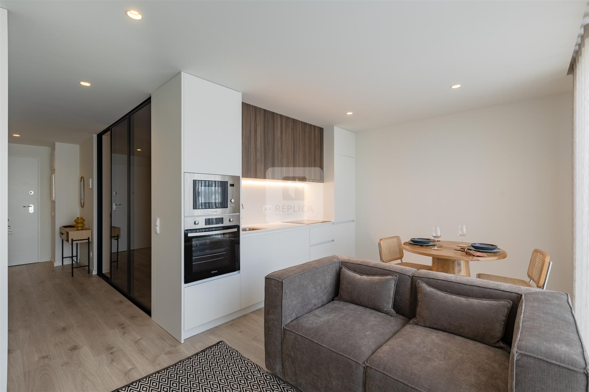 Apartamento T0+1 Mobilado para Arrendamento no Caulinos Residences