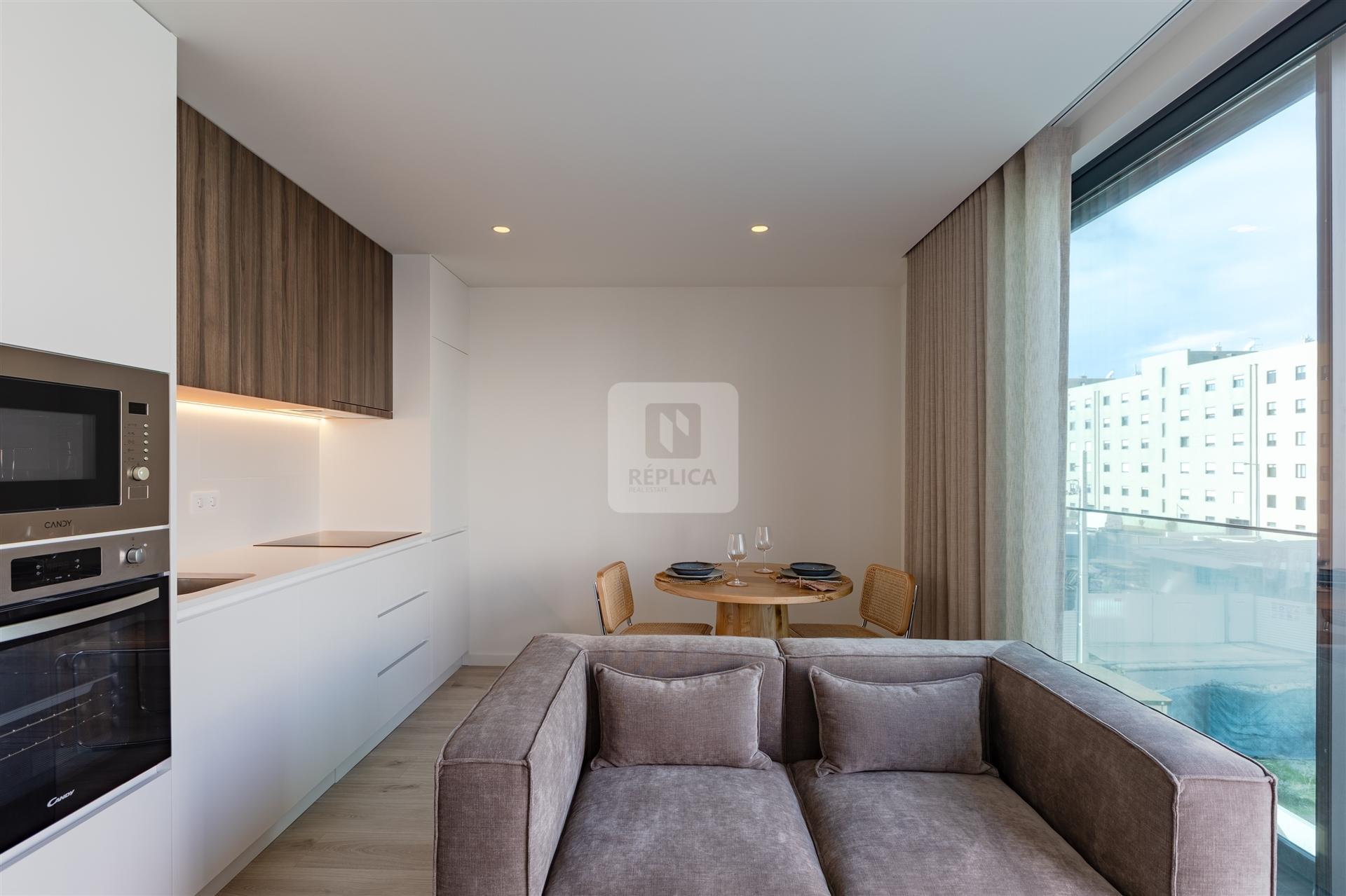 Apartamento T0+1 Mobilado para Arrendamento no Caulinos Residences