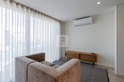 Apartamento T0+1 Mobilado para Arrendamento no Caulinos Residences