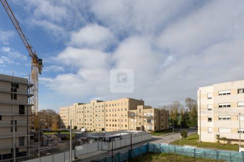 Apartamento T0+1 Mobilado para Arrendamento no Caulinos Residences